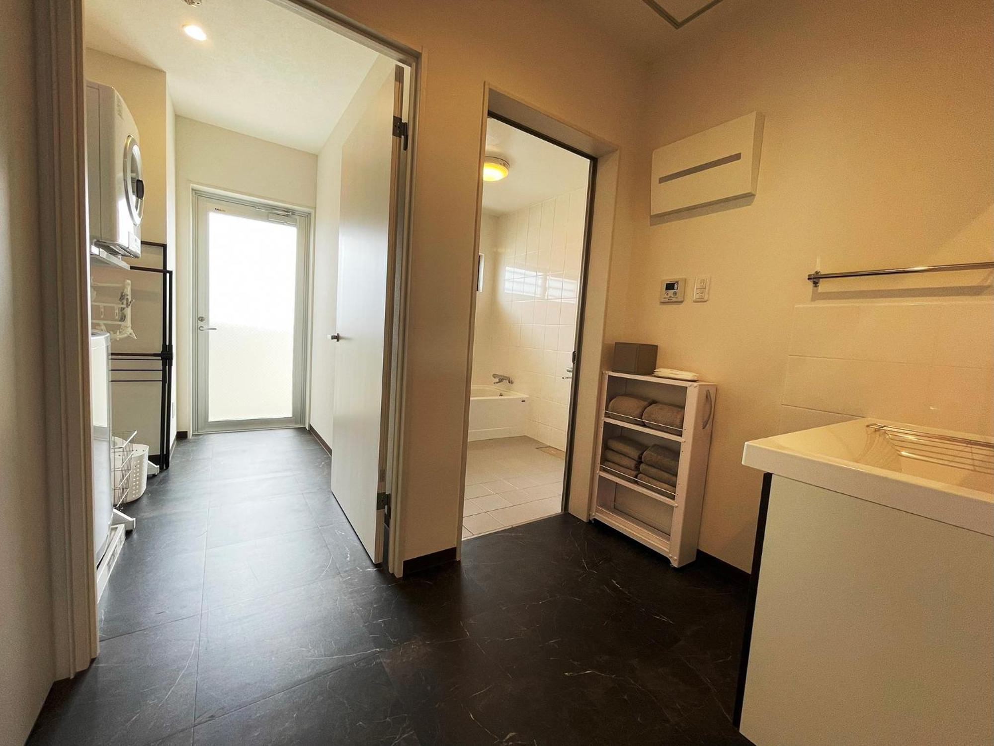 ＆Monde. Okinawa Arena Condominium Exterior photo